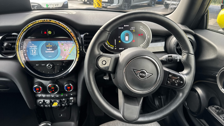 MINI Hatchback 135kW Cooper S Level 2 33kWh 3dr Auto Electric Hatchback